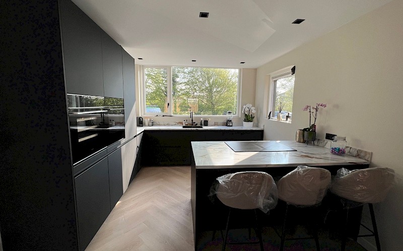 11487 Hoekkeuken met eiland